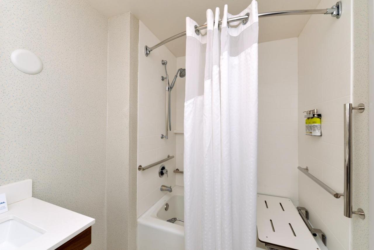 Holiday Inn Express Lodi By Ihg Ngoại thất bức ảnh