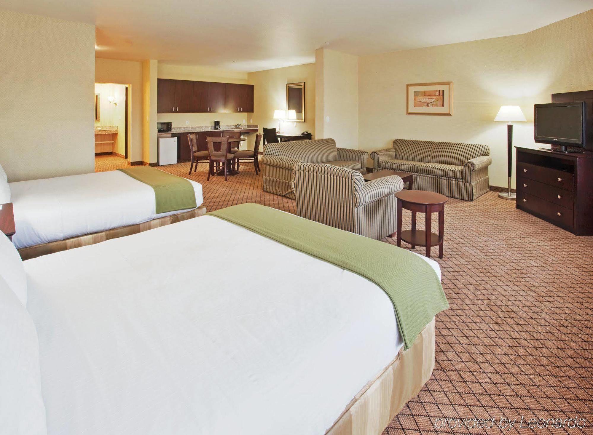 Holiday Inn Express Lodi By Ihg Phòng bức ảnh